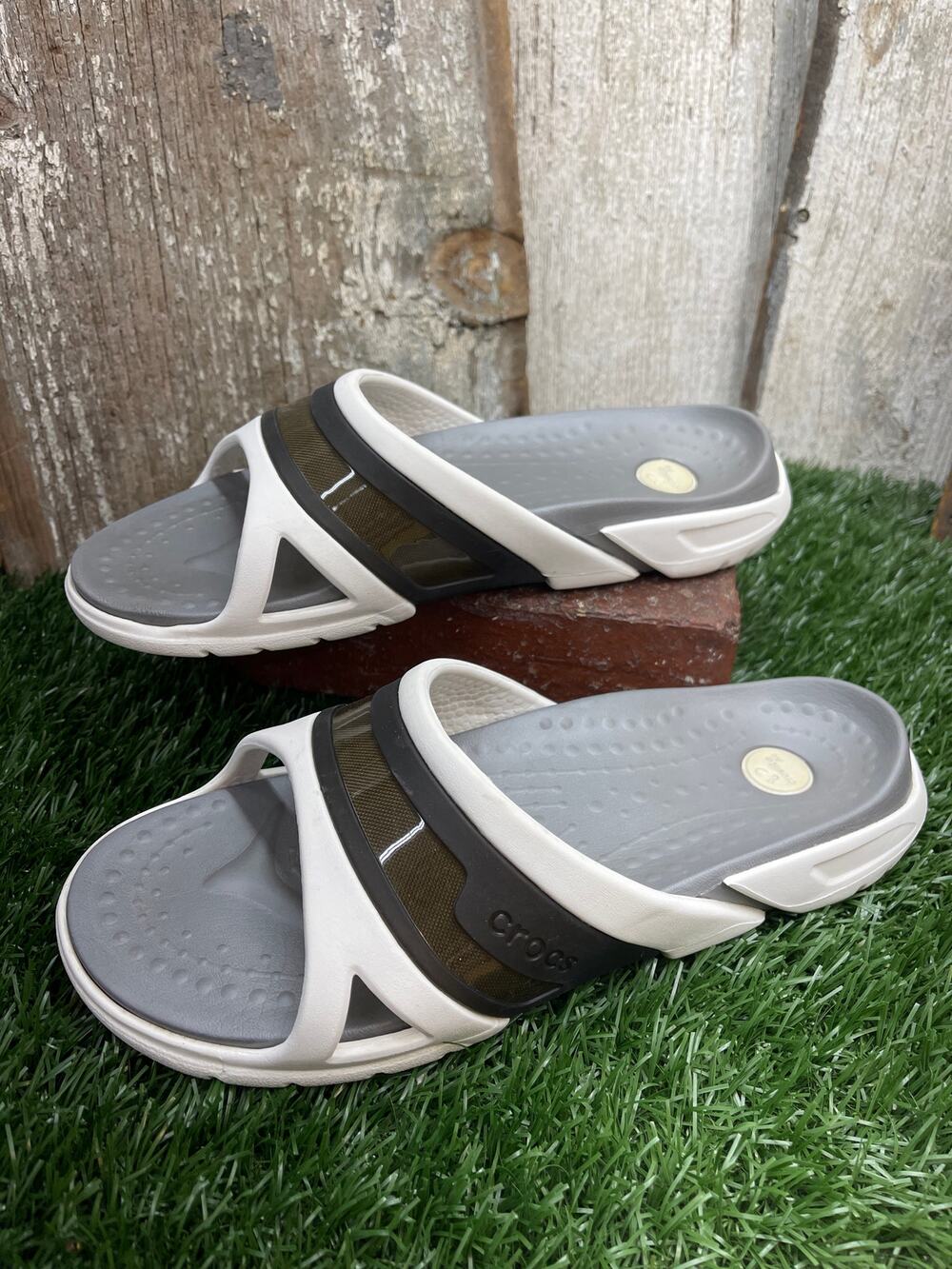CROCS White Gray Slides Window Unisex Women's 9 Men's 7 Sandals